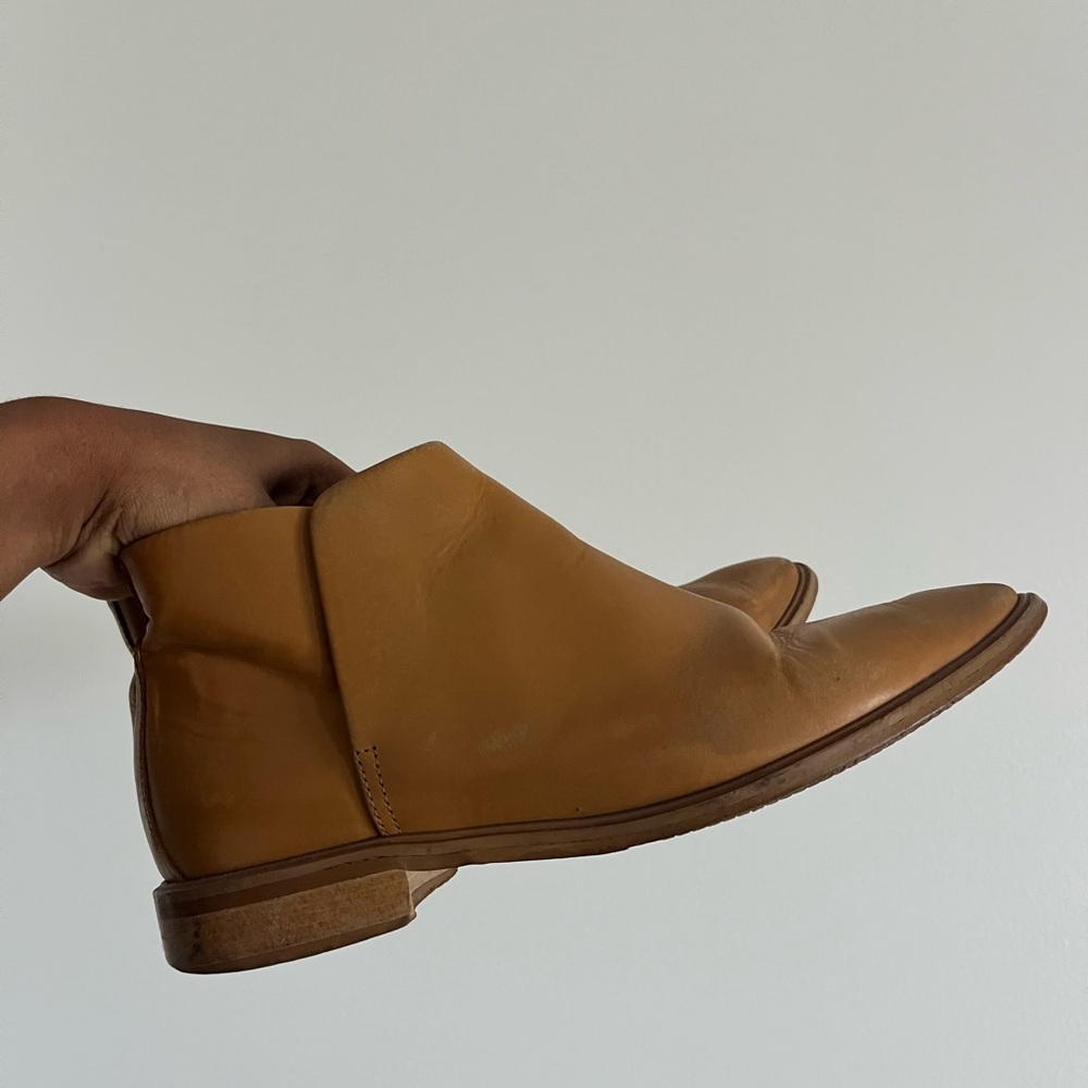 Everlane Italian leather bootie